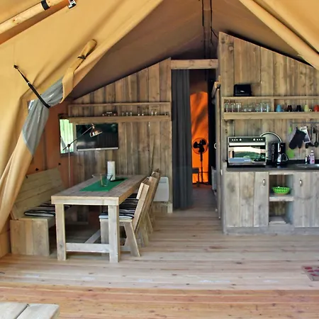 Κάμπινγκ Safarizelte Lychen